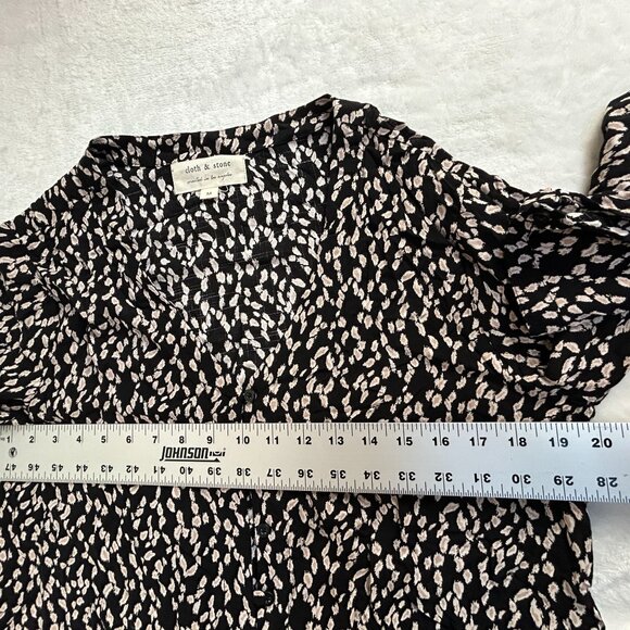 Cloth & Stone Womens Rachel Tie-Front Blouse Top Medium Black Animal Print NWOT - Picture 7 of 8
